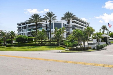 This beautiful unit has recently been renovated and offers a - photo 41