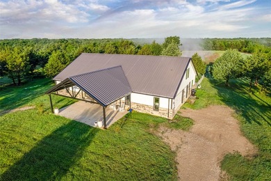 Western Skies Ranch is a premier 171.2-acre recreational and - photo 7