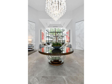 This beautiful unit has recently been renovated and offers a - photo 47