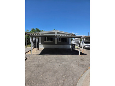 This beautiful Home is located in the heart of Salt Lake County - photo 1