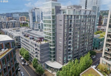 Willamette River - Multnomah County Condo For Sale in Portland Oregon