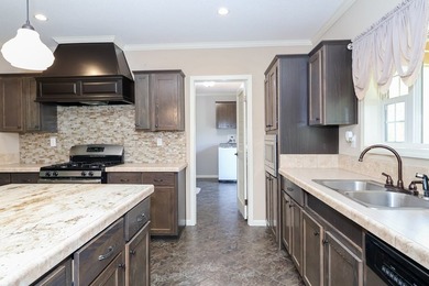 Custom double-wide mobile home conveniently located just minutes - photo 22