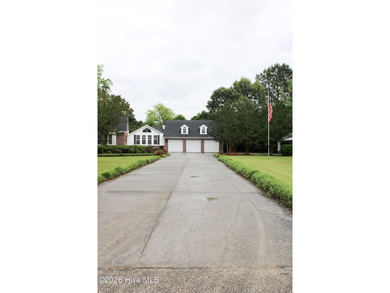 Truly incredible and remarkable property with value around every - photo 5