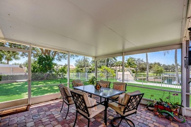 Welcome to this charming 2-bedroom, 2-bathroom townhouse nestled - photo 22