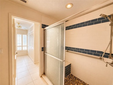 Welcome to this nicely maintained townhome in Carriage Park! As - photo 28