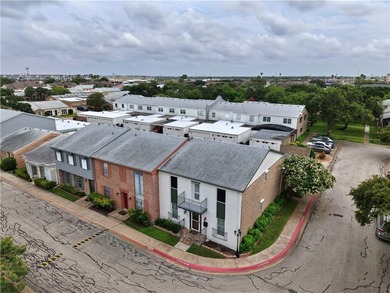 Welcome to this nicely maintained townhome in Carriage Park! As - photo 39
