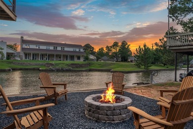 MOTIVATED SELLER WILL LOOK AT ALL OFFERS! This stunning - photo 2