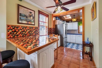 Welcome to 84-20 Charlecote Ridge, a beautifully maintained - photo 10