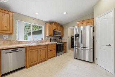 Discover the perfect blend of privacy, natural beauty, and - photo 16