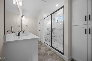 Welcome to this stunning new construction home in a resort style - photo 16