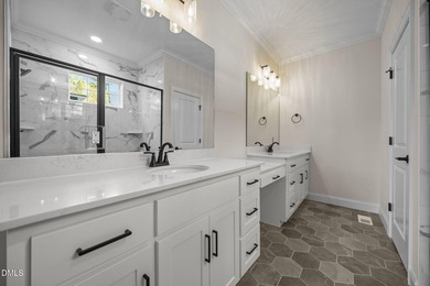 Welcome to this stunning new construction home in a resort style - photo 18
