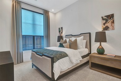 ELEVATED LIVING, EXPERTLY SCALED! This stunning SINGLE story - photo 24