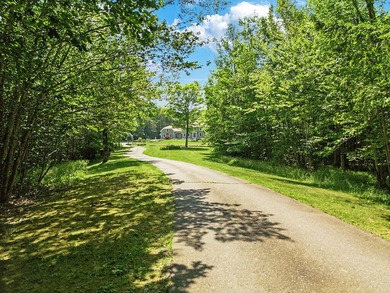 EXTRAORDINARY CUSTOM-BUILT HOME ON 10.68 PRIVATE ACRES WITH - photo 8