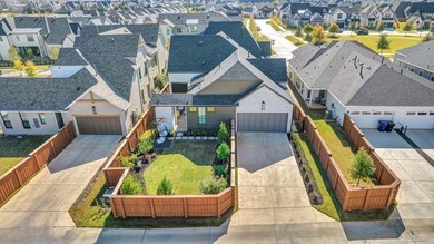 ELEVATED LIVING, EXPERTLY SCALED! This stunning SINGLE story - photo 40