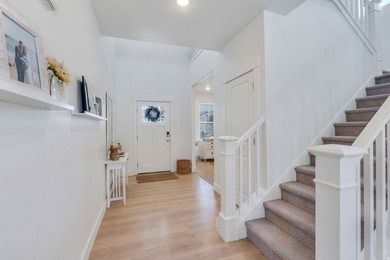 LIKE NEW IN THE HEART OF MAPLETON! This beautifully maintained - photo 5