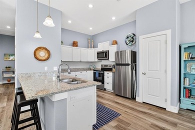 Coastal charm meets investment opportunity in this 3-bedroom - photo 4