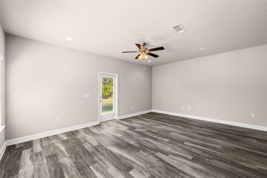 Welcome to effortless coastal living in the heart of Santa Rosa - photo 12