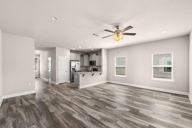 Welcome to effortless coastal living in the heart of Santa Rosa - photo 14