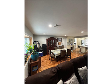 Move right into this beautifully maintained 4-bedroom, 4 - photo 8