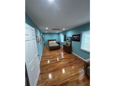 Move right into this beautifully maintained 4-bedroom, 4 - photo 10