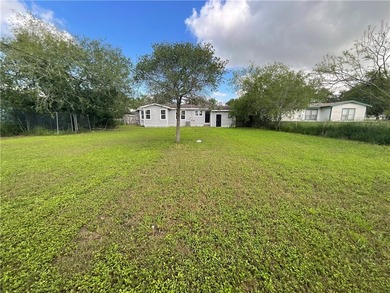 Affordable, updated, and situated on an oversized 0.26-acre lot! - photo 37