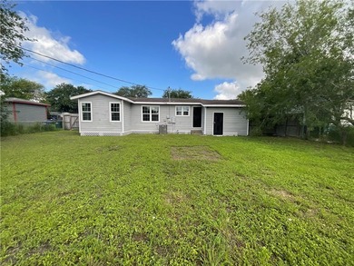 Affordable, updated, and situated on an oversized 0.26-acre lot! - photo 38