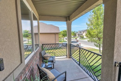 Beautifully renovated and ideally located near the Ranches Golf - photo 4