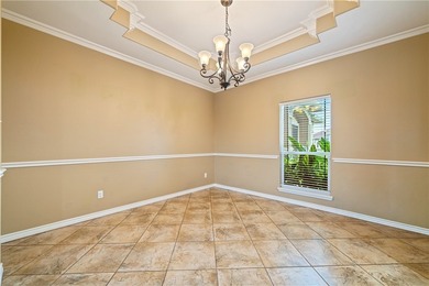 Welcome to this spacious 4-bedroom, 3-bathroom stucco home - photo 13
