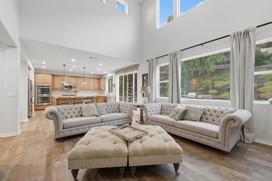 Experience refined living in the exclusive gated Masters - photo 16