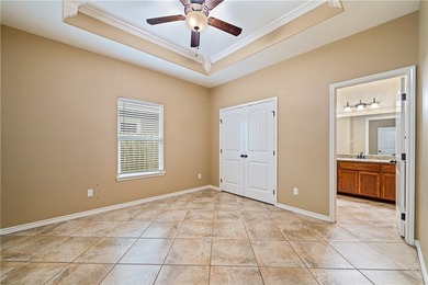Welcome to this spacious 4-bedroom, 3-bathroom stucco home - photo 23