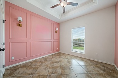 Welcome to this spacious 4-bedroom, 3-bathroom stucco home - photo 25