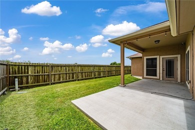 Welcome to this spacious 4-bedroom, 3-bathroom stucco home - photo 31