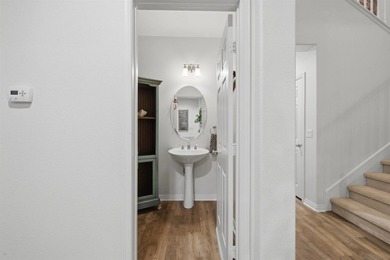 Experience refined living in the exclusive gated Masters - photo 35