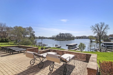 Lake Shangri-La Home For Sale in Bristol Wisconsin