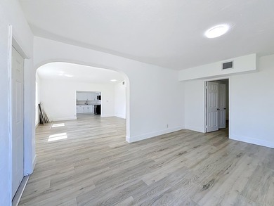 Beautifully updated 4-bedroom, 3-bathroom home with NO HOA - photo 13