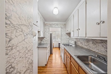 Located in the heart of the vibrant Grand Concourse section of - photo 19