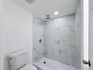 Beautifully updated 4-bedroom, 3-bathroom home with NO HOA - photo 23