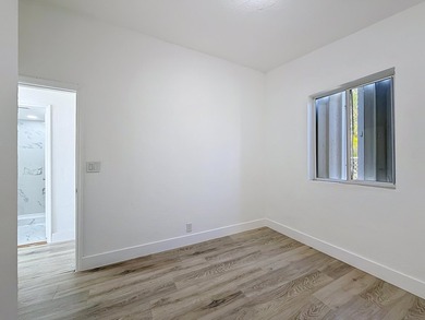 Beautifully updated 4-bedroom, 3-bathroom home with NO HOA - photo 30