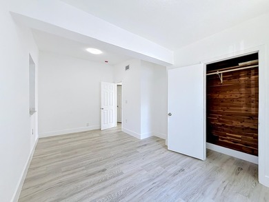 Beautifully updated 4-bedroom, 3-bathroom home with NO HOA - photo 33