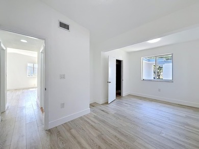 Beautifully updated 4-bedroom, 3-bathroom home with NO HOA - photo 34