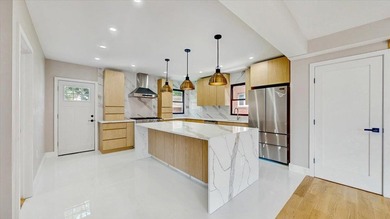 Welcome to this one-of-a-kind, fully gut-renovated 3-level - photo 8
