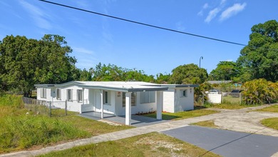 Beautifully updated 4-bedroom, 3-bathroom home with NO HOA - photo 43