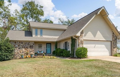 Lake Tuscaloosa Home For Sale in Northport Alabama