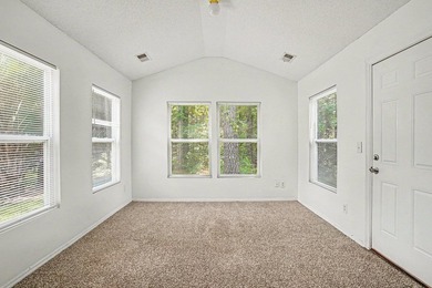 Welcome home to this well maintained 3-bedroom, 2.5 bath home in - photo 13