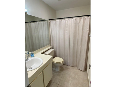 PRIME LOCATION IN A GATED COMMUNITY! THIS BEAUTIFUL TOWNHOME - photo 13