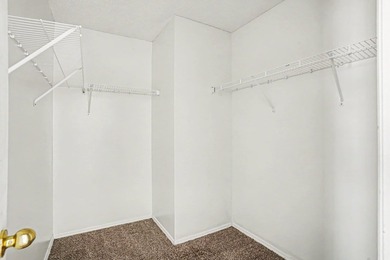 Welcome home to this well maintained 3-bedroom, 2.5 bath home in - photo 20