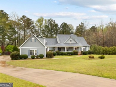 Lake Home For Sale in Tyrone, Georgia