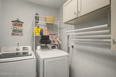 Here is another chance to grab this beautiful home!! Ready to - photo 21