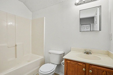 Welcome home to this well maintained 3-bedroom, 2.5 bath home in - photo 25