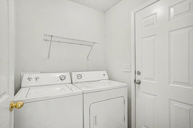 Welcome home to this well maintained 3-bedroom, 2.5 bath home in - photo 26